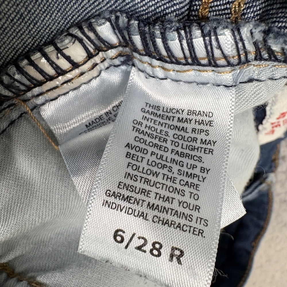 Lucky Brand Jeans Womens 6/28 Blue Sweet Mid Rise Boot Cut Dark Wash Stretch - Picture 8 of 11
